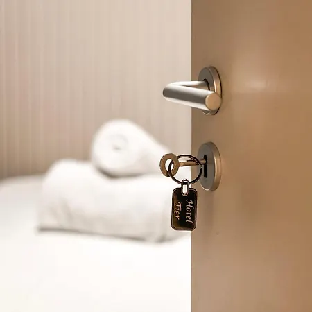 Hotel Tier Center 3*