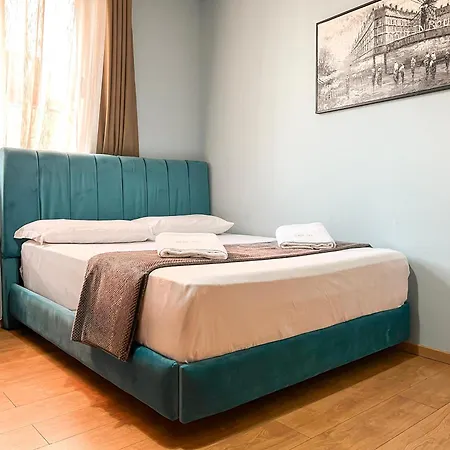 Tier Center 3* Tiran