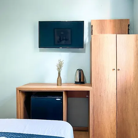 Tier Center 3* Tiran